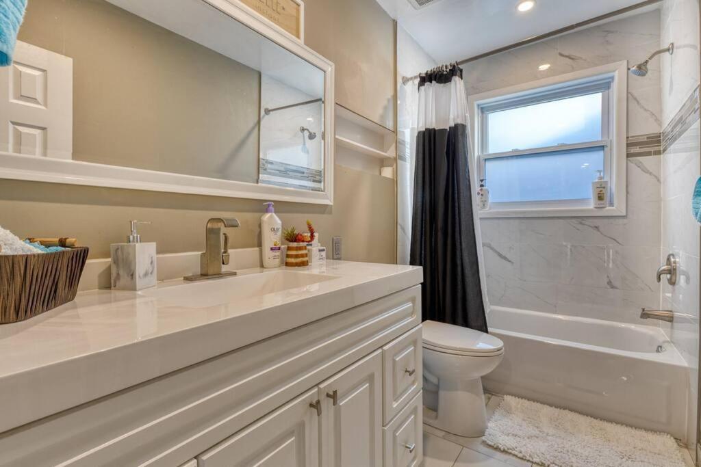 Cozy 3Br Family Getaway - Niagara Pool Oasis Villa Dış mekan fotoğraf